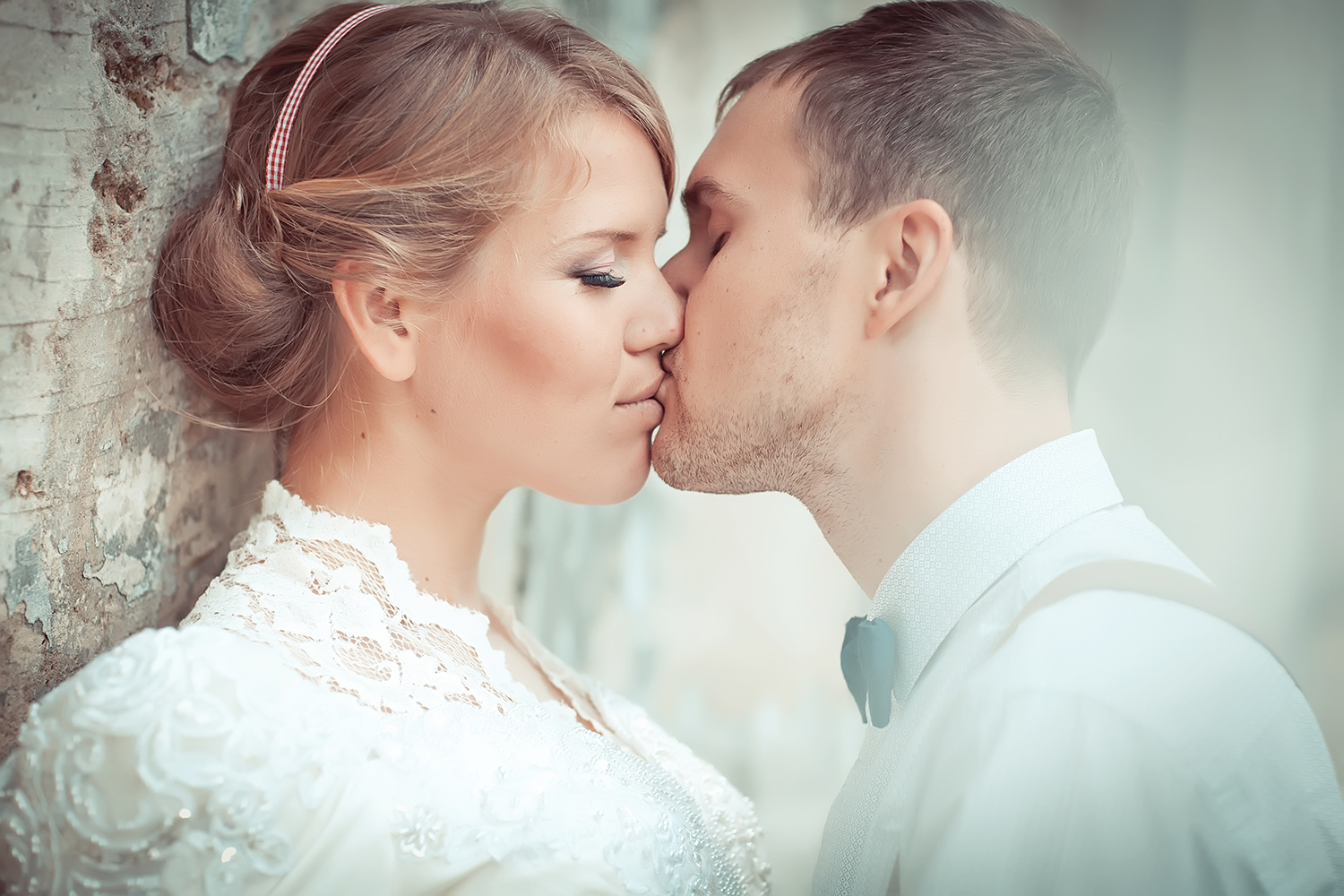 Второй брак (2015). Второй брак. Attractive Wedding couple young Style Shutterstock.