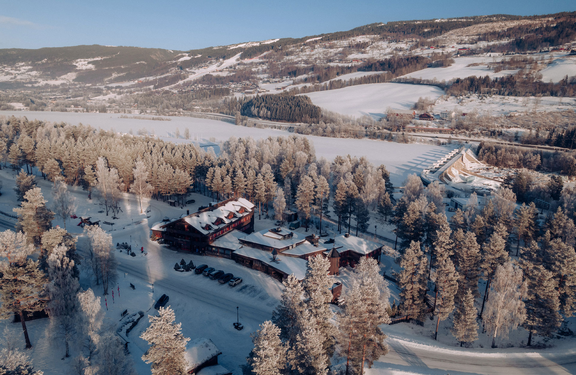 Eventyrbryllup på Hunderfossen