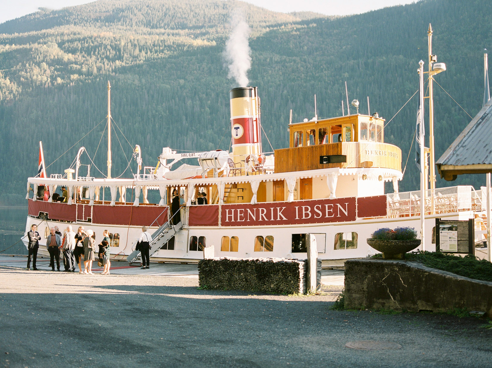 Cruise med båten Henrik Ibsen