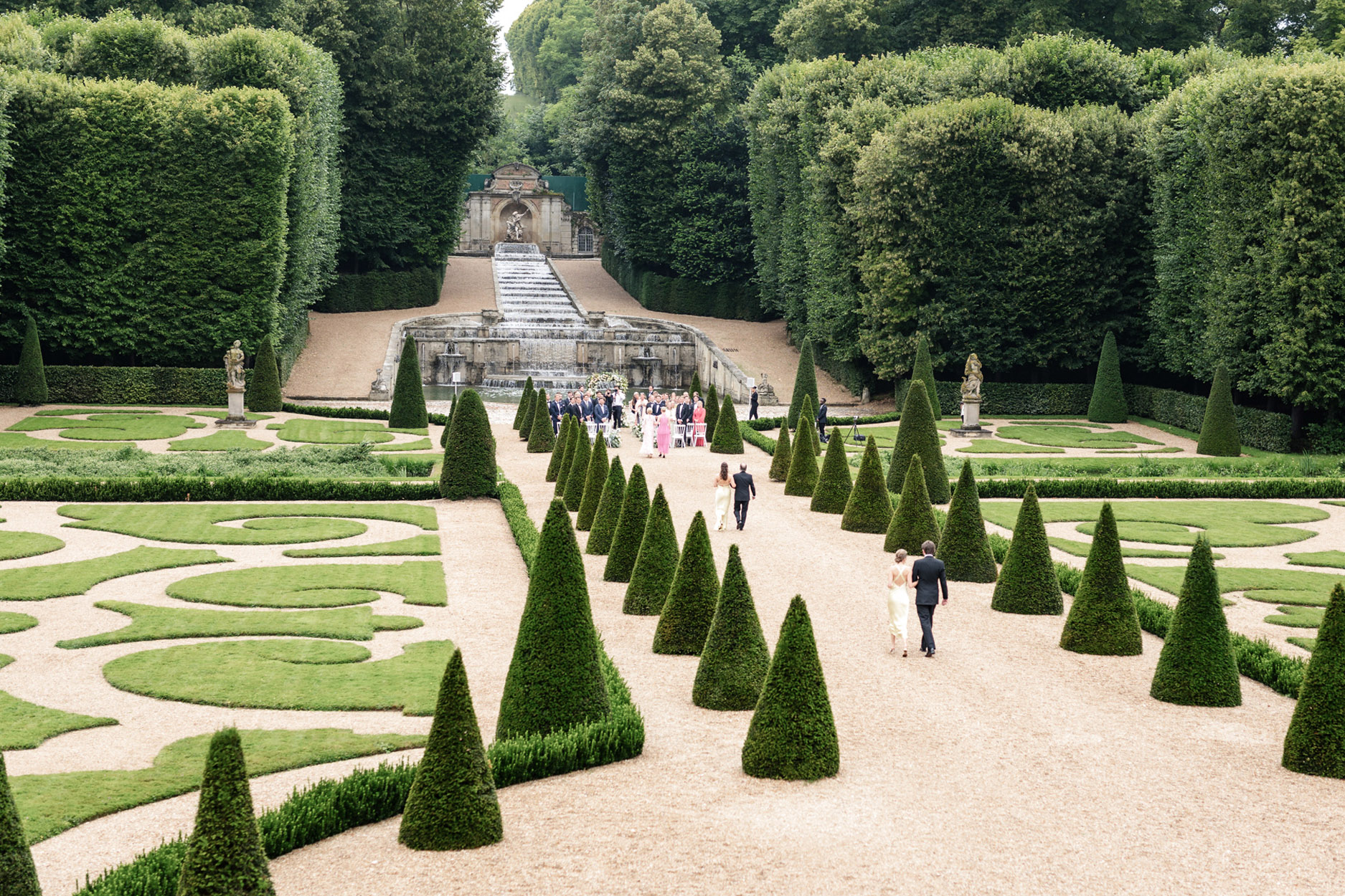 Slottets fantastiske omgivelser Slottets fantastiske omgivelser